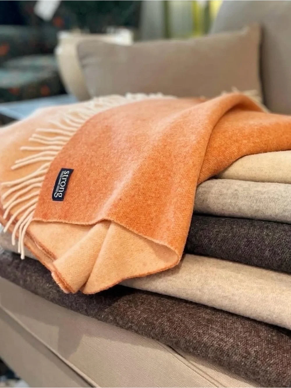 Strong Home Twin Color Superfine Lambswool Throw Made In Italy Pumpkin Melange